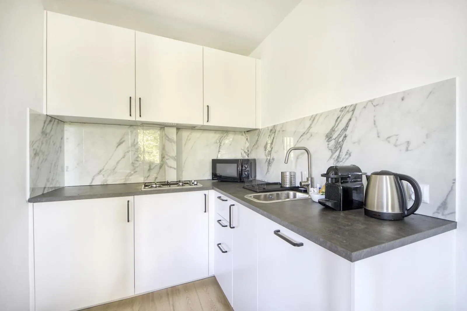 Labo Apartment Niepodleglosci Warsaw 0*,  Poland
